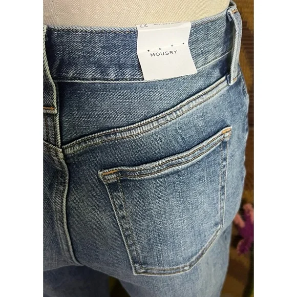 Moussy Flare Leg Jeans 27